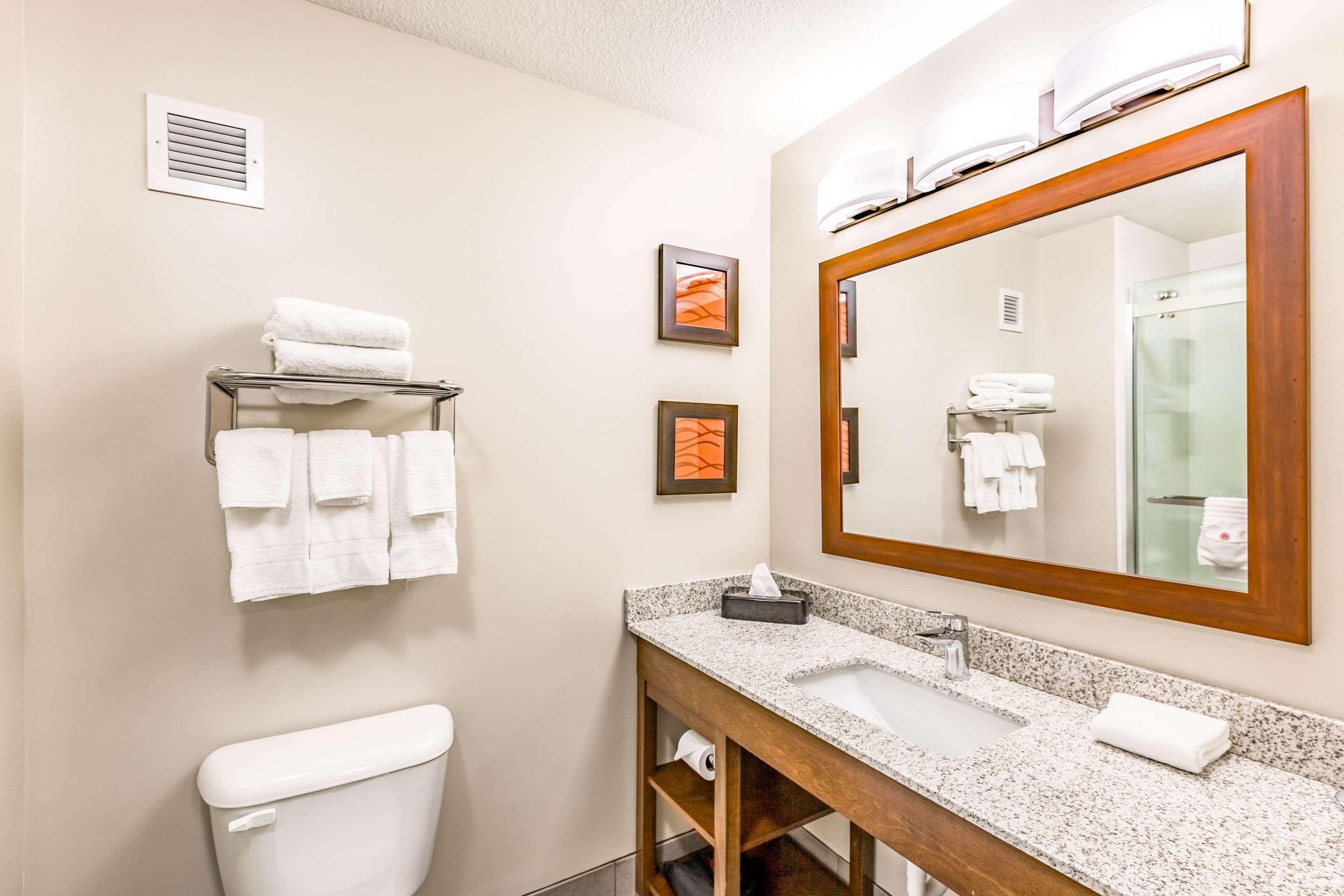 Comfort Inn Altoona-Des Moines Extérieur photo