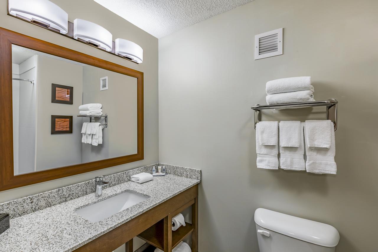 Comfort Inn Altoona-Des Moines Extérieur photo